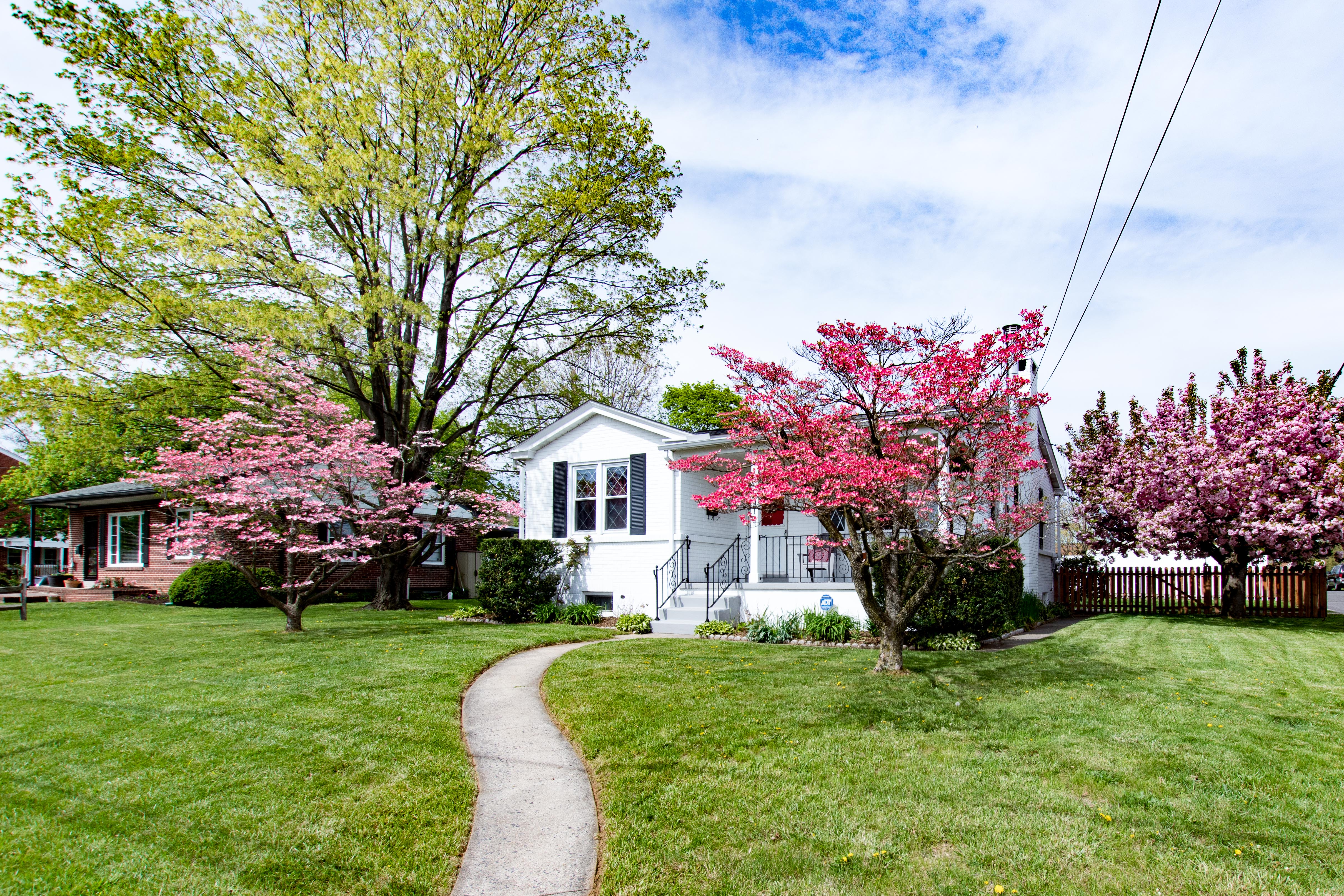 621 Center St, Stowe, PA 19464