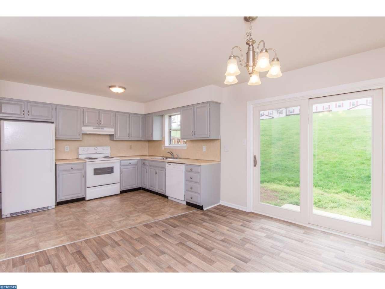 10BERGER LANE, Schwenksville, PA 19473