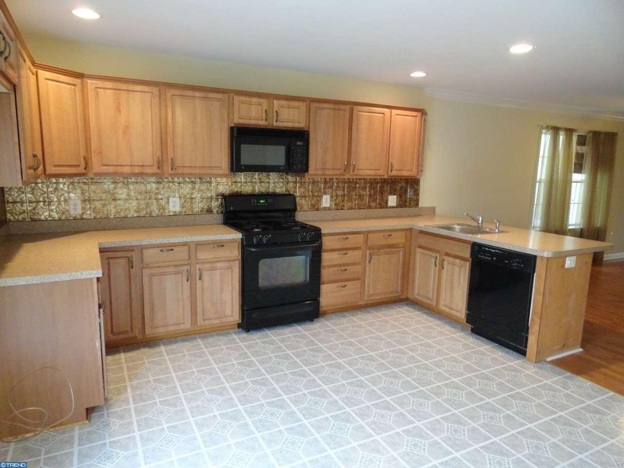 703 E PHILADELPHIA AVENUE, Boyertown, PA 19512