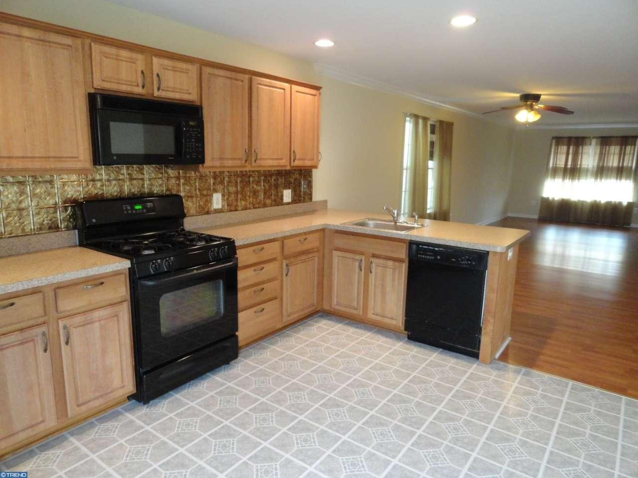 703 E PHILADELPHIA AVENUE, Boyertown, PA 19512