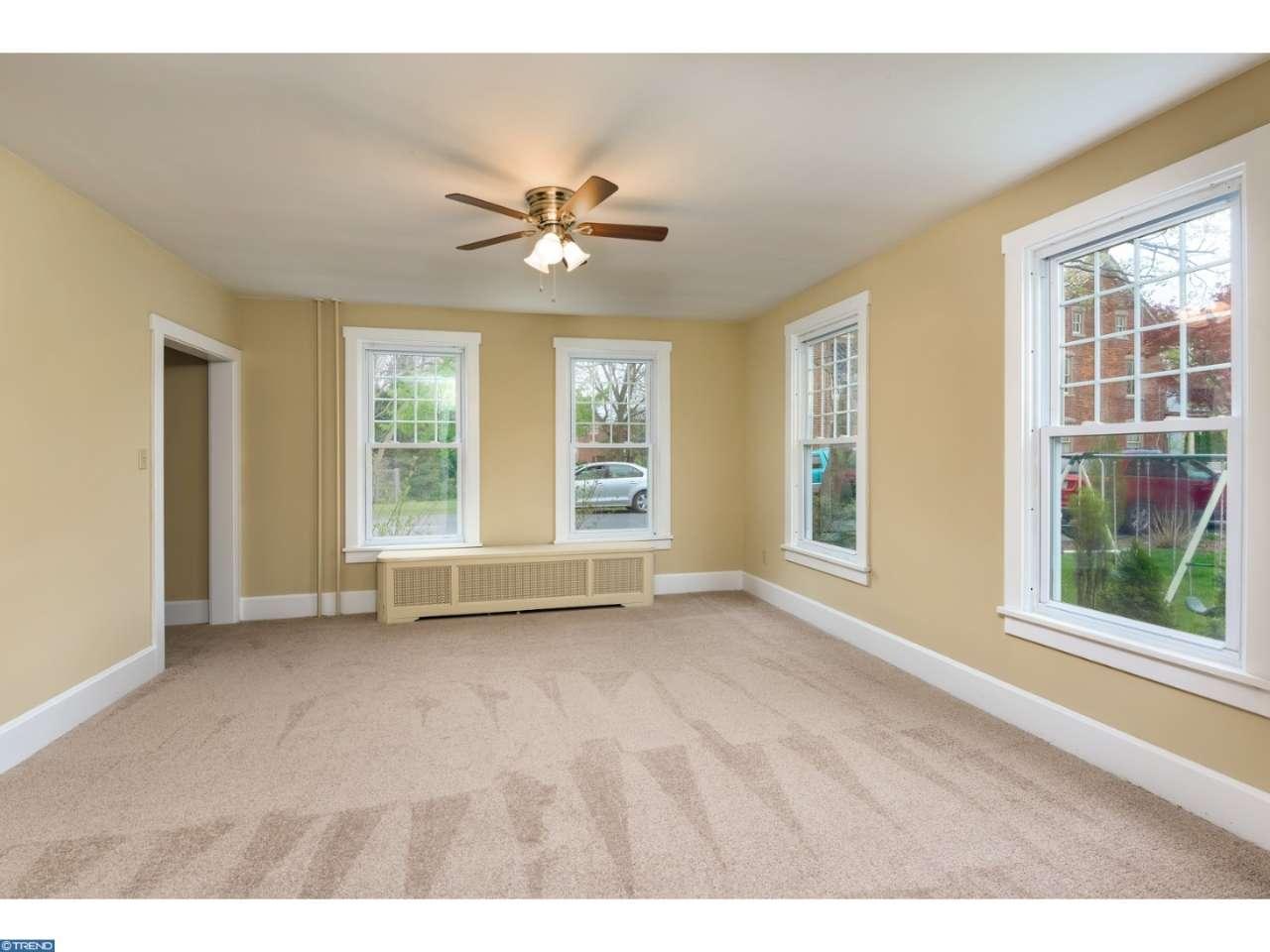 4 N Pine Street, Womelsdorf, PA 19567