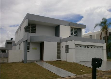 18 Est De La FuenteToa Alta, PR, 00953Toa Alta County