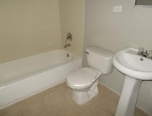 C43 Urb. Jardines De La ViaNaguabo, PR, 00718Naguabo County