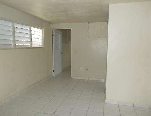 2h-19 39 St MetropolisCarolina, PR, 00987Carolina County