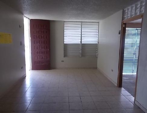 2h-19 39 St MetropolisCarolina, PR, 00987Carolina County