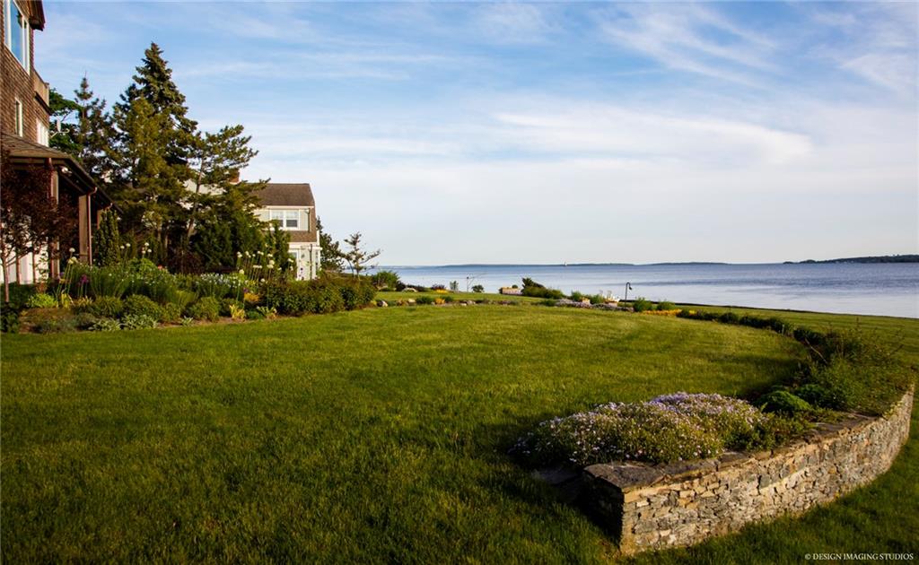 23 Appian Way, Barrington, RI 02806