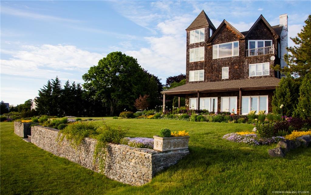 23 Appian Way, Barrington, RI 02806