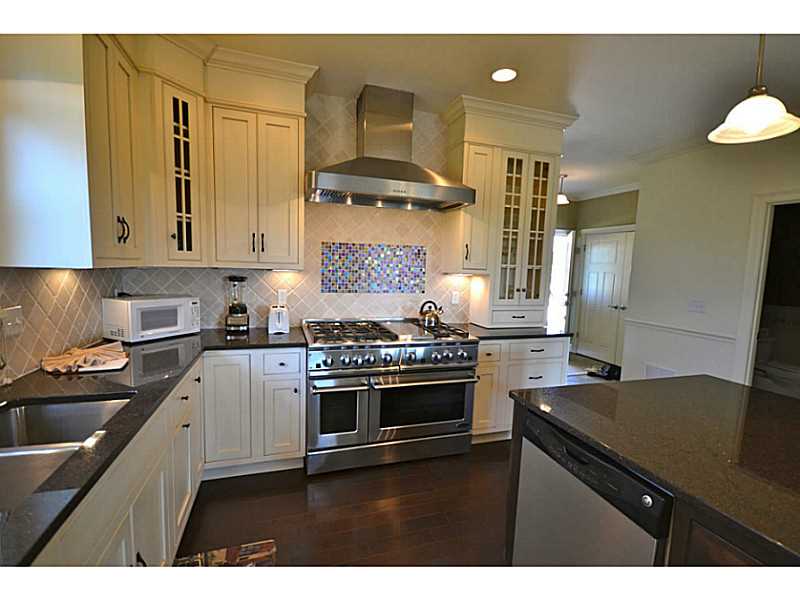 1806 HIGH Street, Block Island, RI 02807