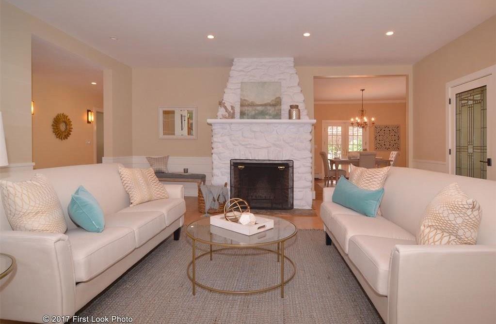 10 Sunset Road, Bristol, RI 02809