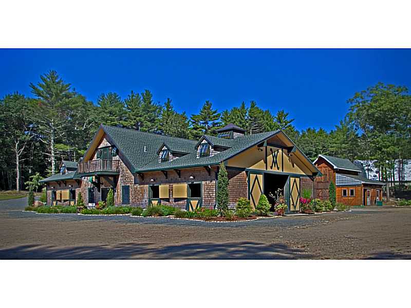61 PINE HILL Road, Richmond, RI 02812