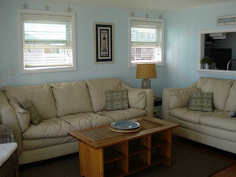 706 CHARLESTOWN BEACH Road, Charlestown, RI 02813