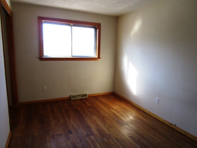 8 Cynthia DrCoventry, RI, 02816Kent County
