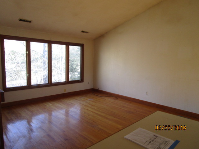77 Hammet RdCoventry, RI, 02816Kent County
