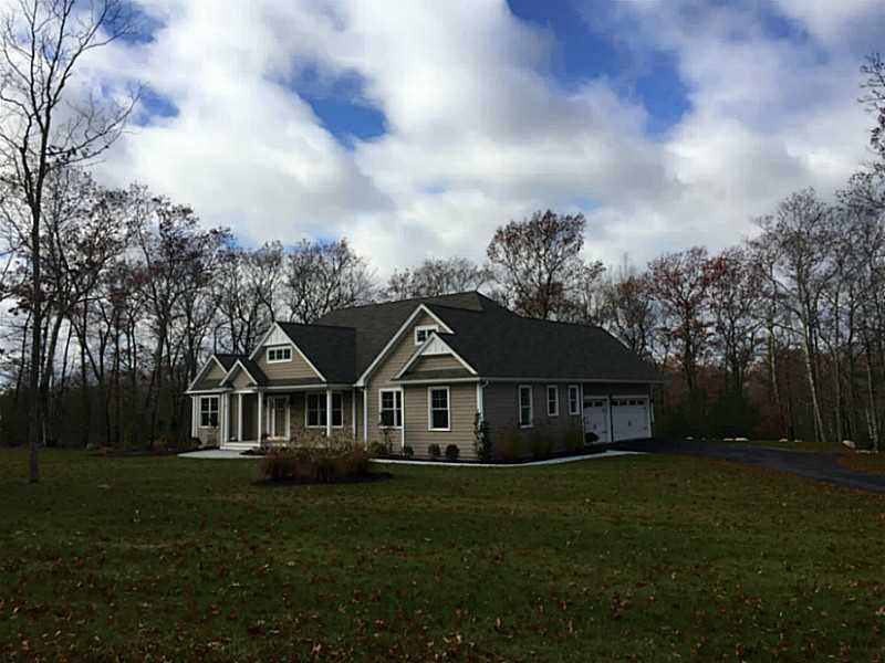 16 BUCK HOLLOW Drive, West Greenwich, RI 02817