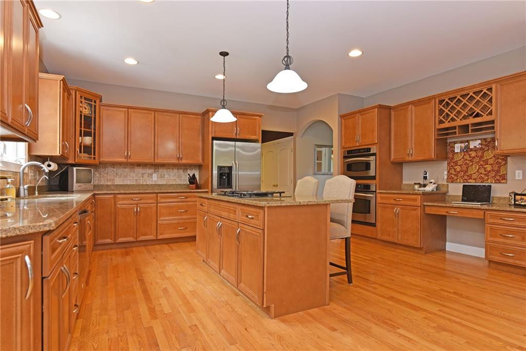 65 Bailey Boulevard, East Greenwich, RI 02818
