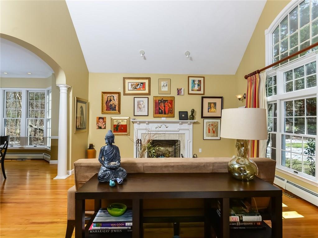40 Westfield Drive, East Greenwich, RI 02818