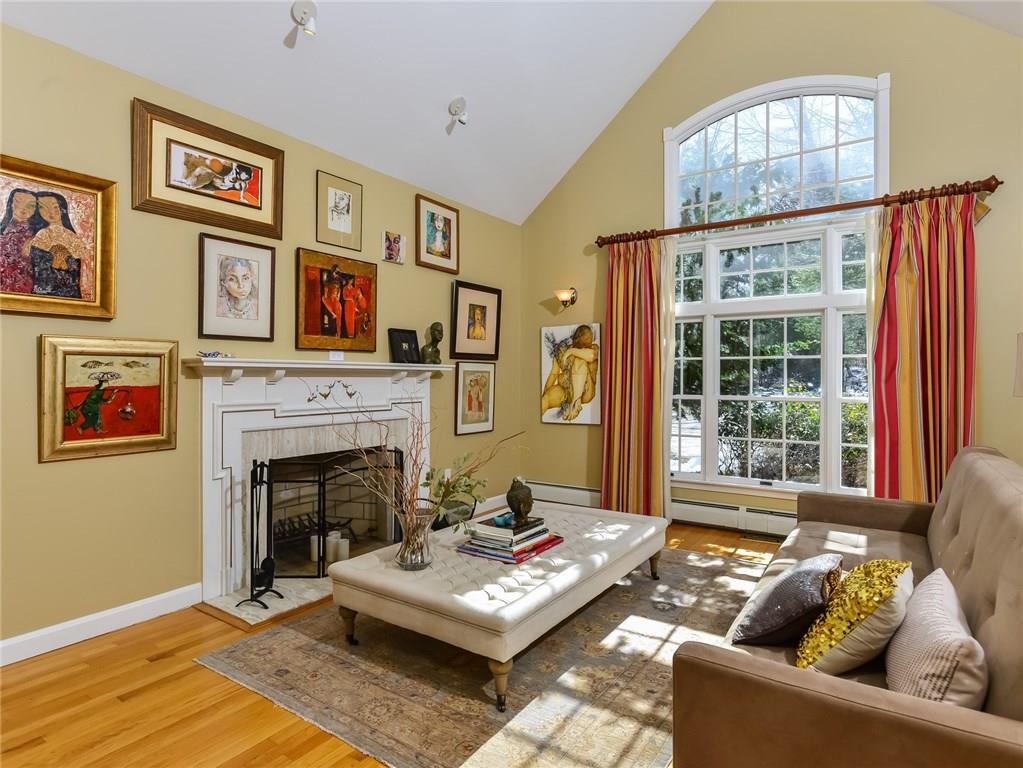 40 Westfield Drive, East Greenwich, RI 02818