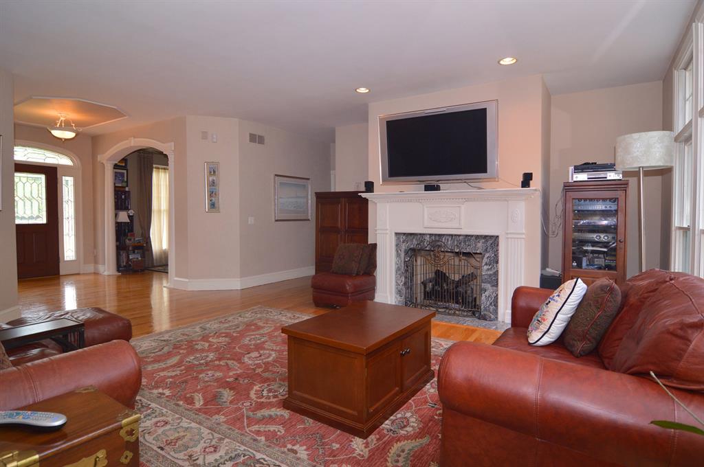8 BROOKFIELD Court, East Greenwich, RI 02818