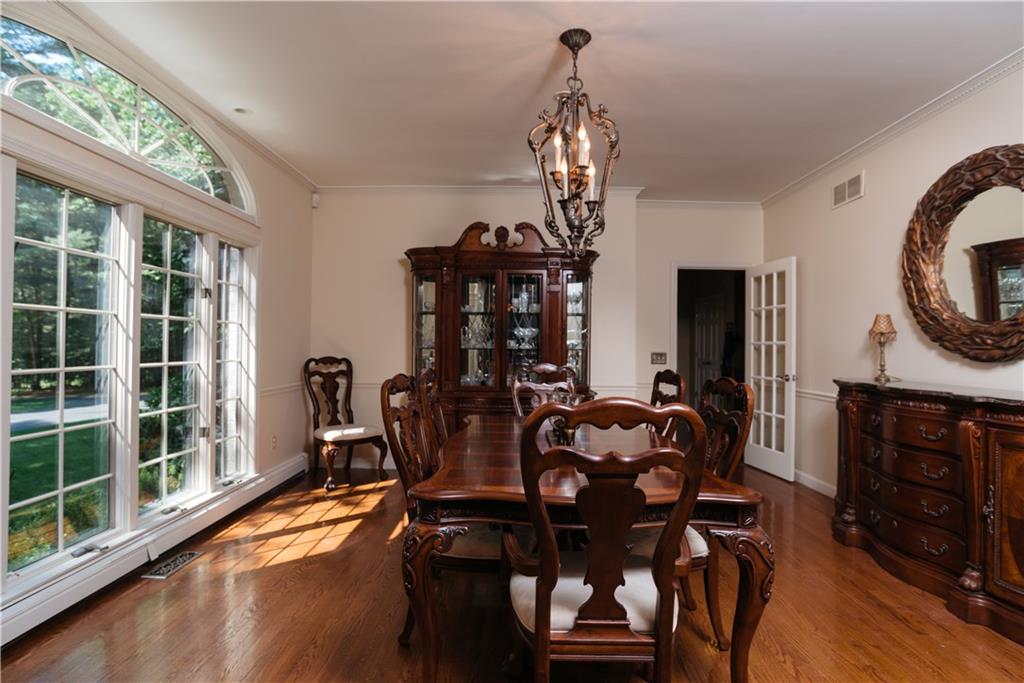 6 Brookfield Court, East Greenwich, RI 02818