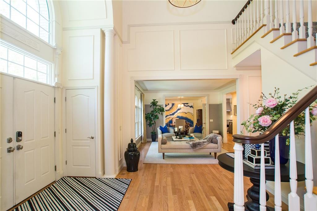 6 Miss Fry Dr, East Greenwich, RI 02818