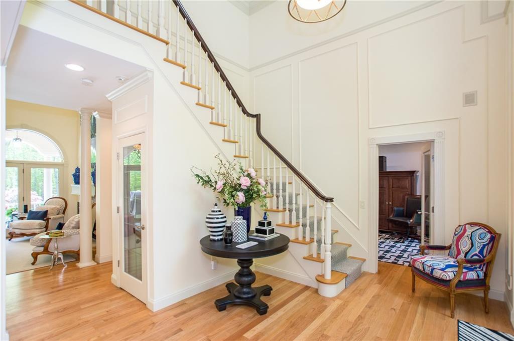6 Miss Fry Dr, East Greenwich, RI 02818