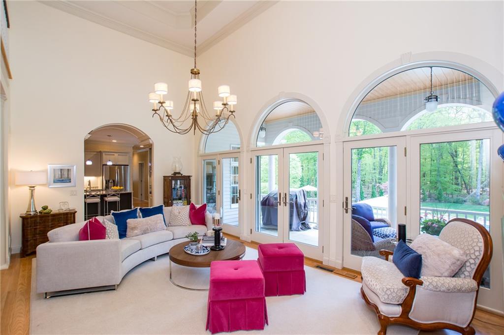 6 Miss Fry Dr, East Greenwich, RI 02818