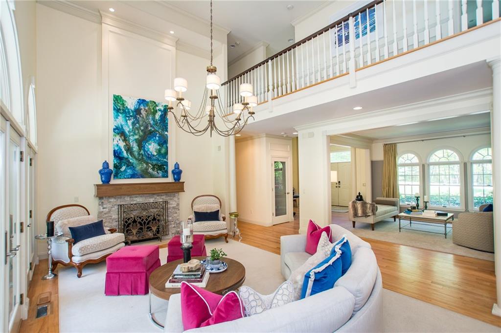 6 Miss Fry Dr, East Greenwich, RI 02818