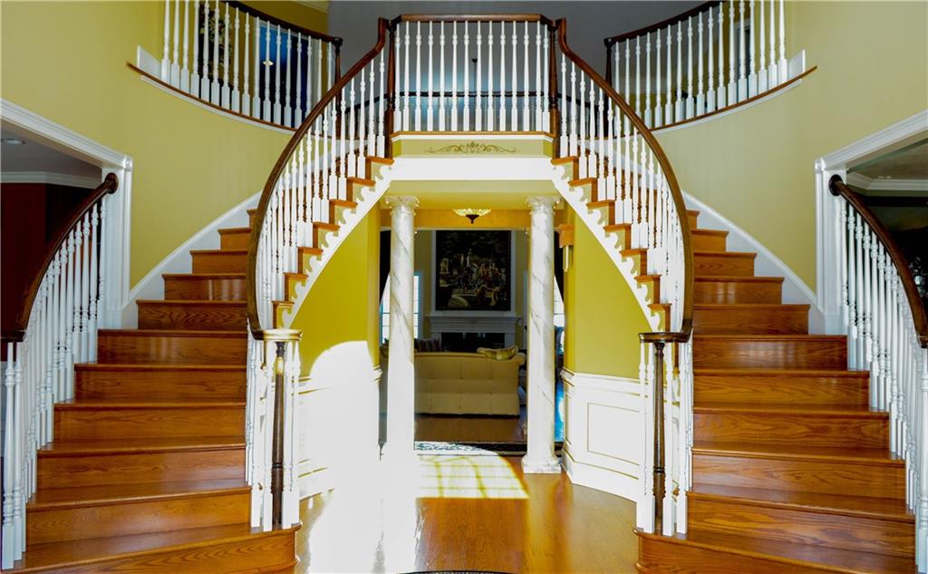 15 Lovegreen Lane, East Greenwich, RI 02818