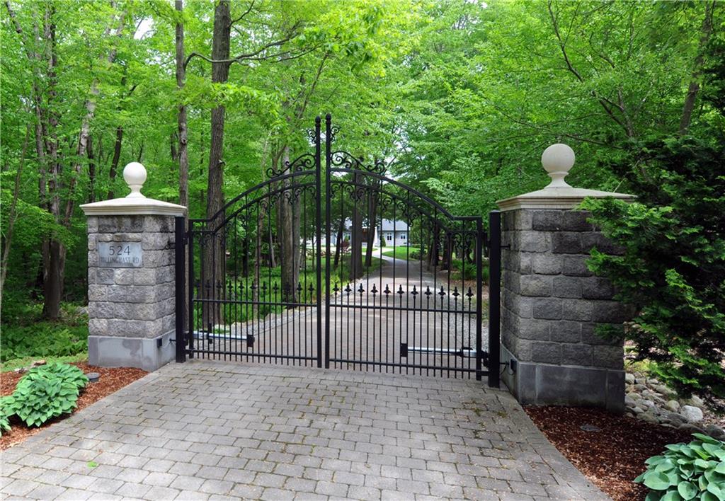 524 Tillinghast Rd, East Greenwich, RI 02818