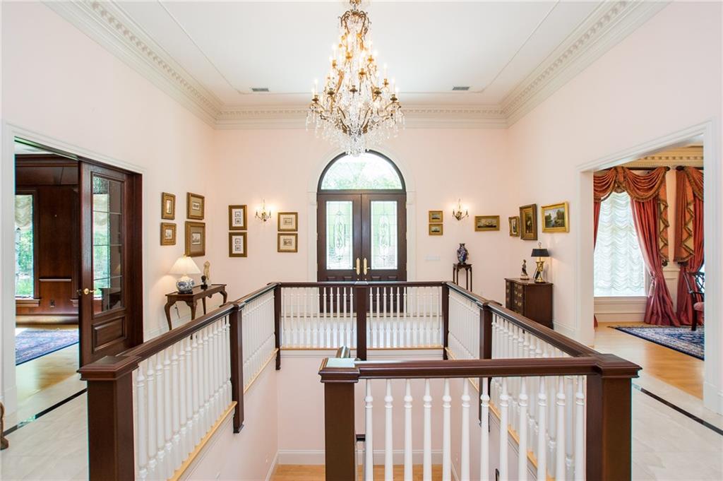524 Tillinghast Rd, East Greenwich, RI 02818