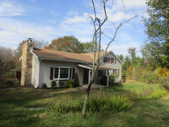 22 Howard Hill RoadFoster, RI, 02825Providence County