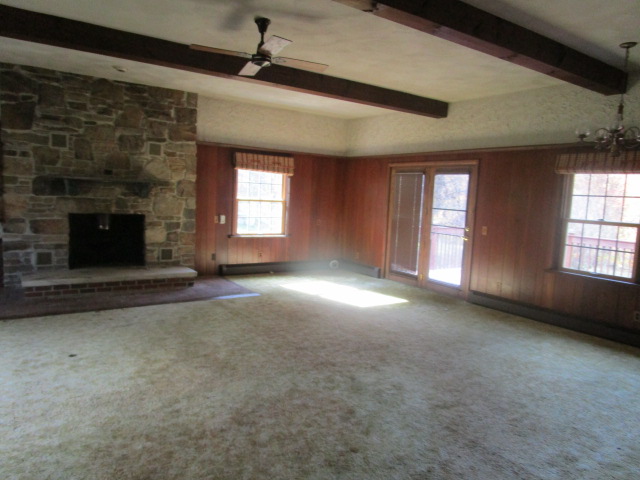 22 Howard Hill RoadFoster, RI, 02825Providence County
