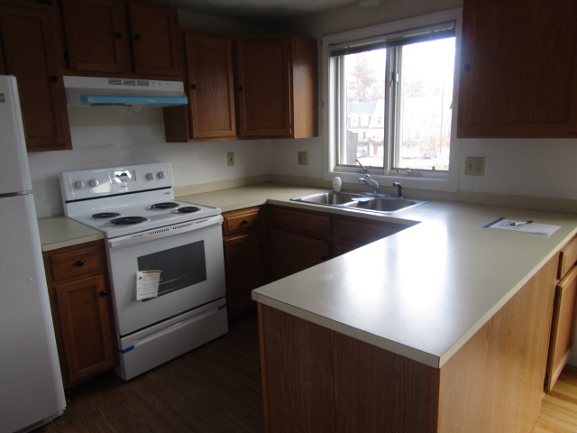 84 Unit 12 SanwoodBurrillville, RI, 02830Providence County