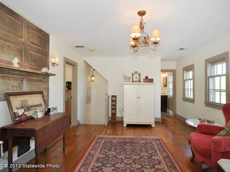 90b OLD MAIN Road, Little Compton, RI 02837