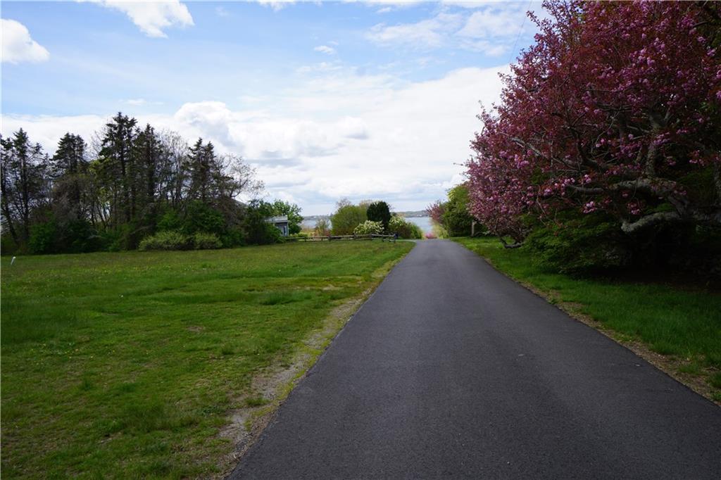 20 Indian Hill Road, Little Compton, RI 02837