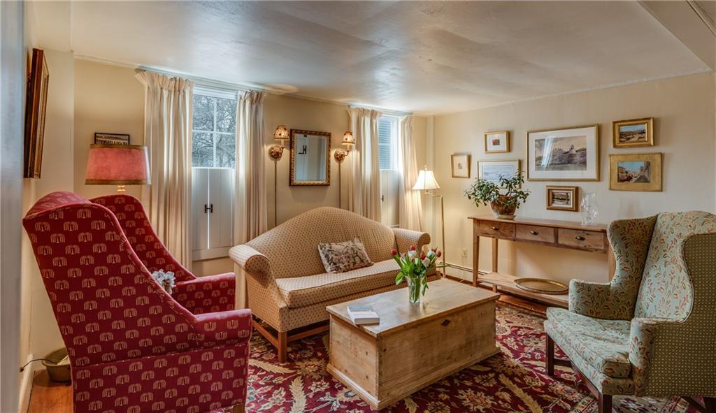 36 Thames Street, Newport, RI 02840