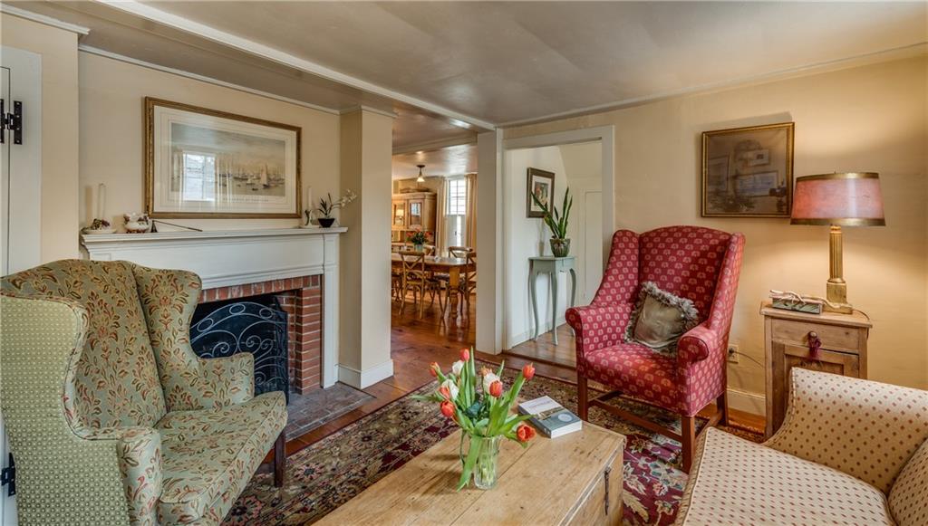 36 Thames Street, Newport, RI 02840