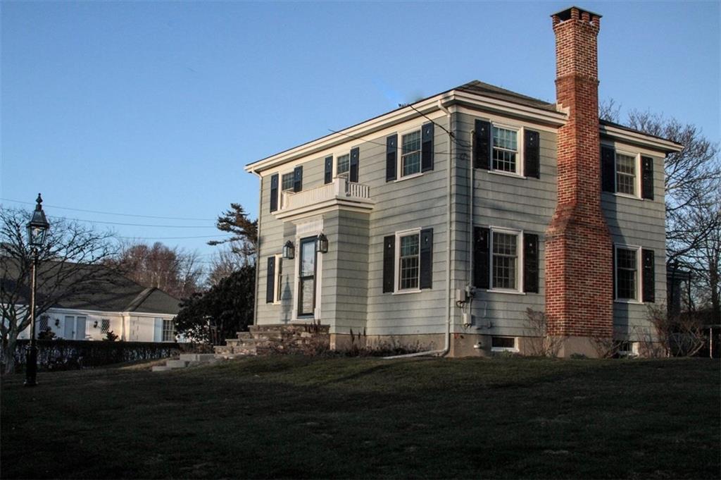 206 Coggeshall Avenue, Newport, RI 02840