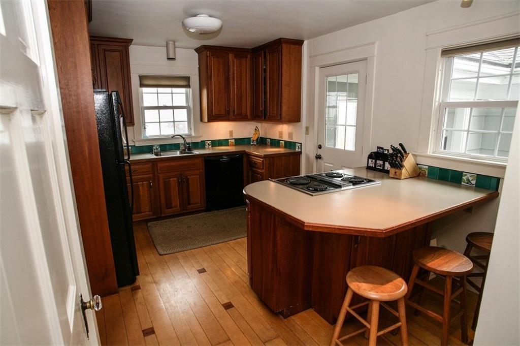 206 Coggeshall Avenue, Newport, RI 02840