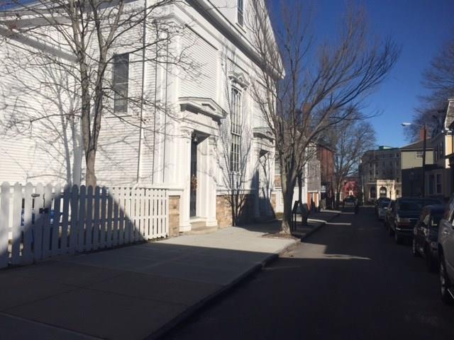 11 Clarke Street, Newport, RI 02840