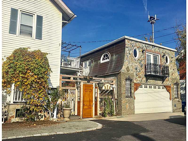 22 FREEBODY Street, Newport, RI 02840