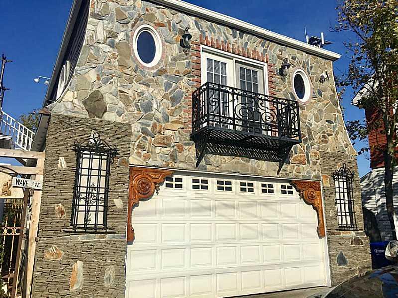 22 FREEBODY Street, Newport, RI 02840