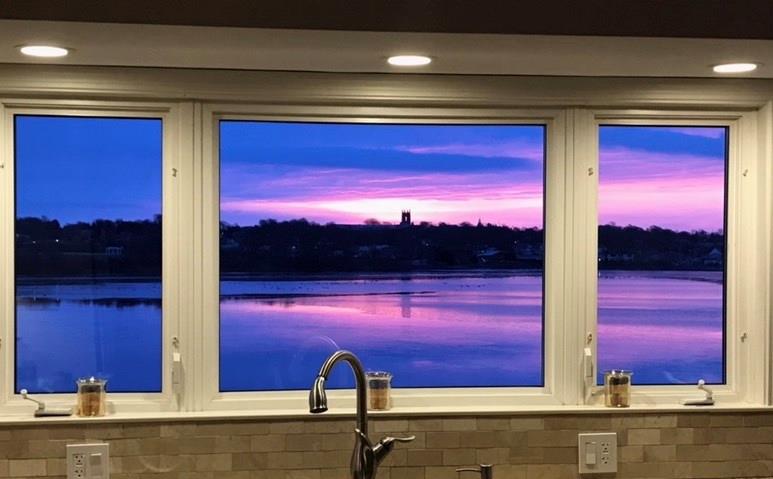 26 FRIENDS Drive, Newport, RI 02840