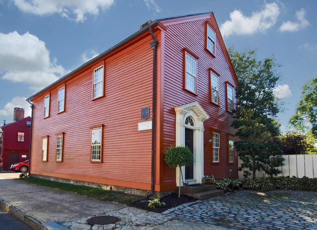 59 Bridge Street, Newport, RI 02840