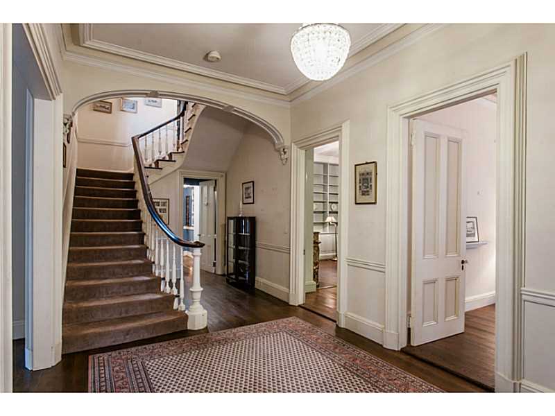 5 TOURO PARK WEST, Newport, RI 02840