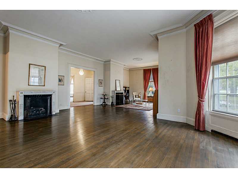 5 TOURO PARK WEST, Newport, RI 02840