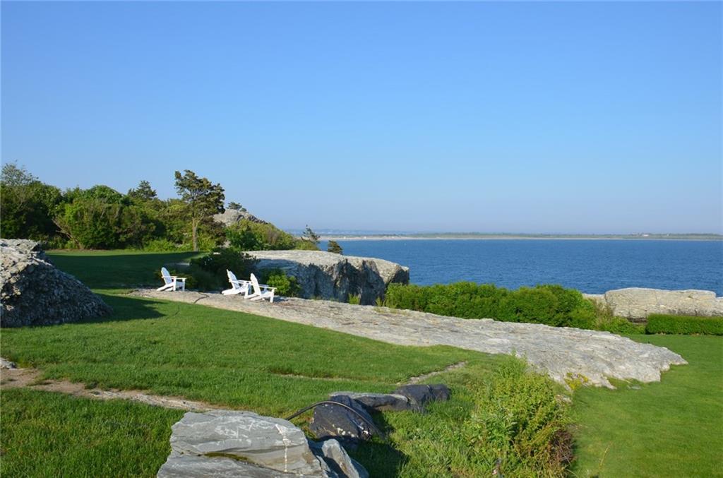 575 TUCKERMAN Avenue, Middletown, RI 02842