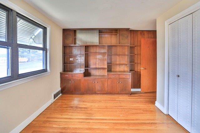 653 Newport AvePawtucket, RI, 02861Providence County