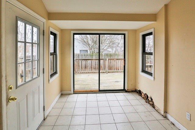 653 Newport AvePawtucket, RI, 02861Providence County