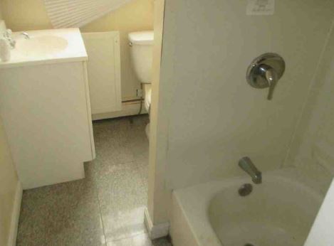 11 Columbine Ave03Pawtucket, RI, 02861Providence County